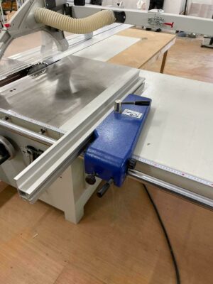 Used Axminster Trade OAV P305 Panel Saw photo