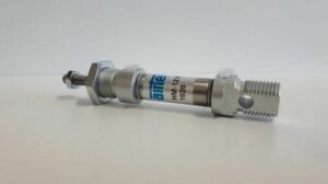 Photo of a Pneumatic cylinder HD-16-40 / Cylinder - heating pot metering rods with throttle check valve spare part