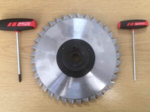 Photo of a RAPIDO with saw blades spare part